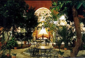 Breakfast, lunch, dinner served; Moroccan cuisine, garden views