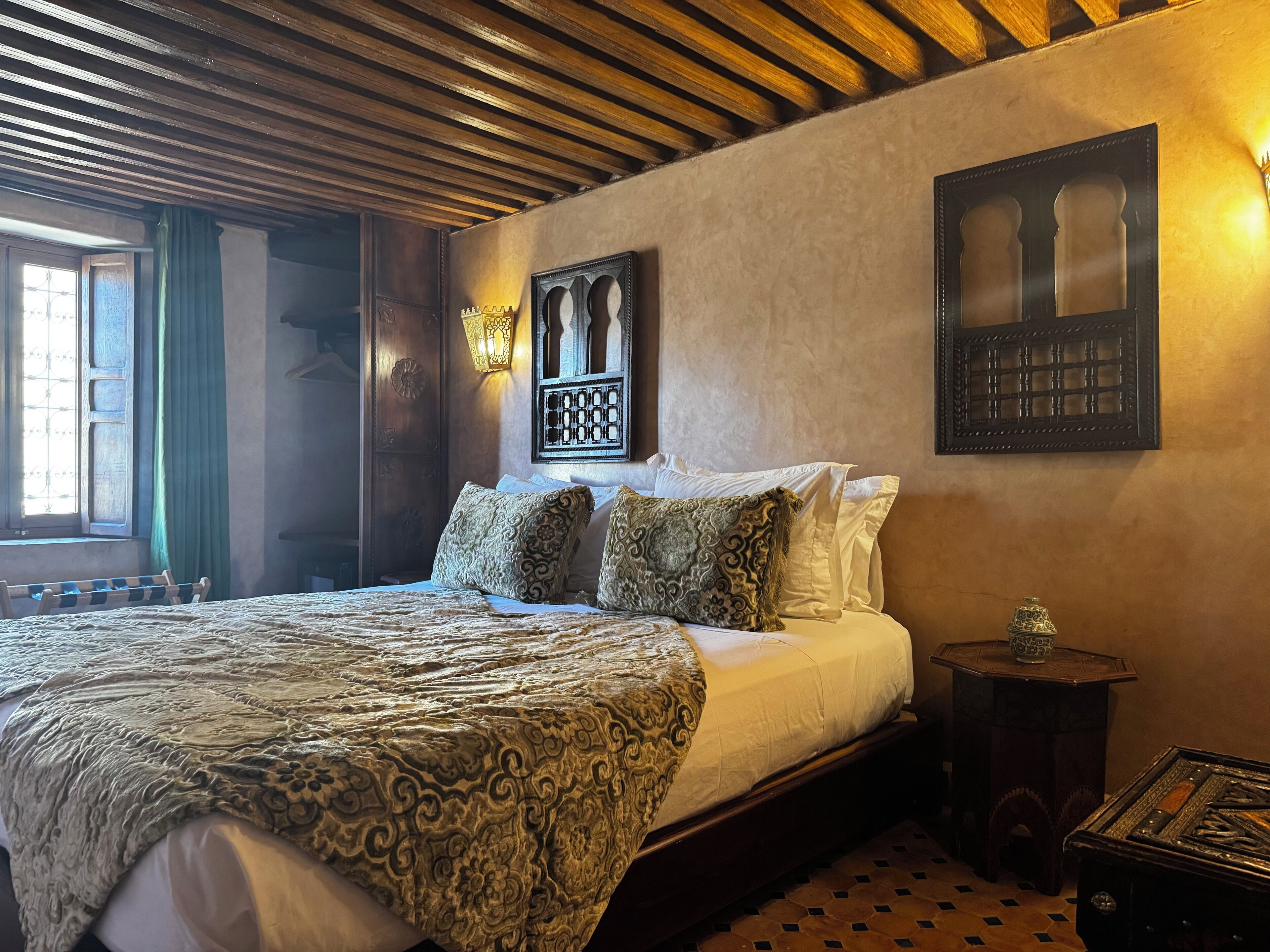 Quarto casal ou duplo básico | Frigobar, cofres nos quartos, Wi-Fi de cortesia, roupa de cama