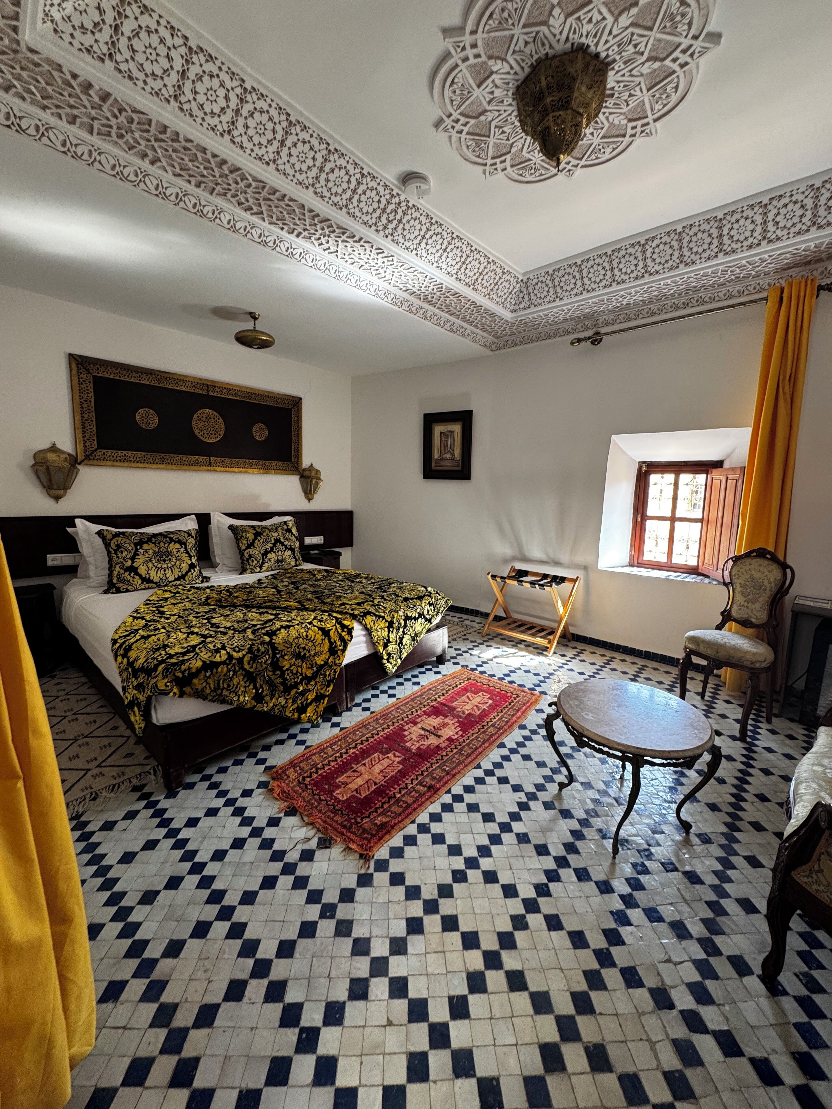 Quarto casal ou duplo standard, 1 quarto, para não fumantes | Frigobar, cofres nos quartos, Wi-Fi de cortesia, roupa de cama