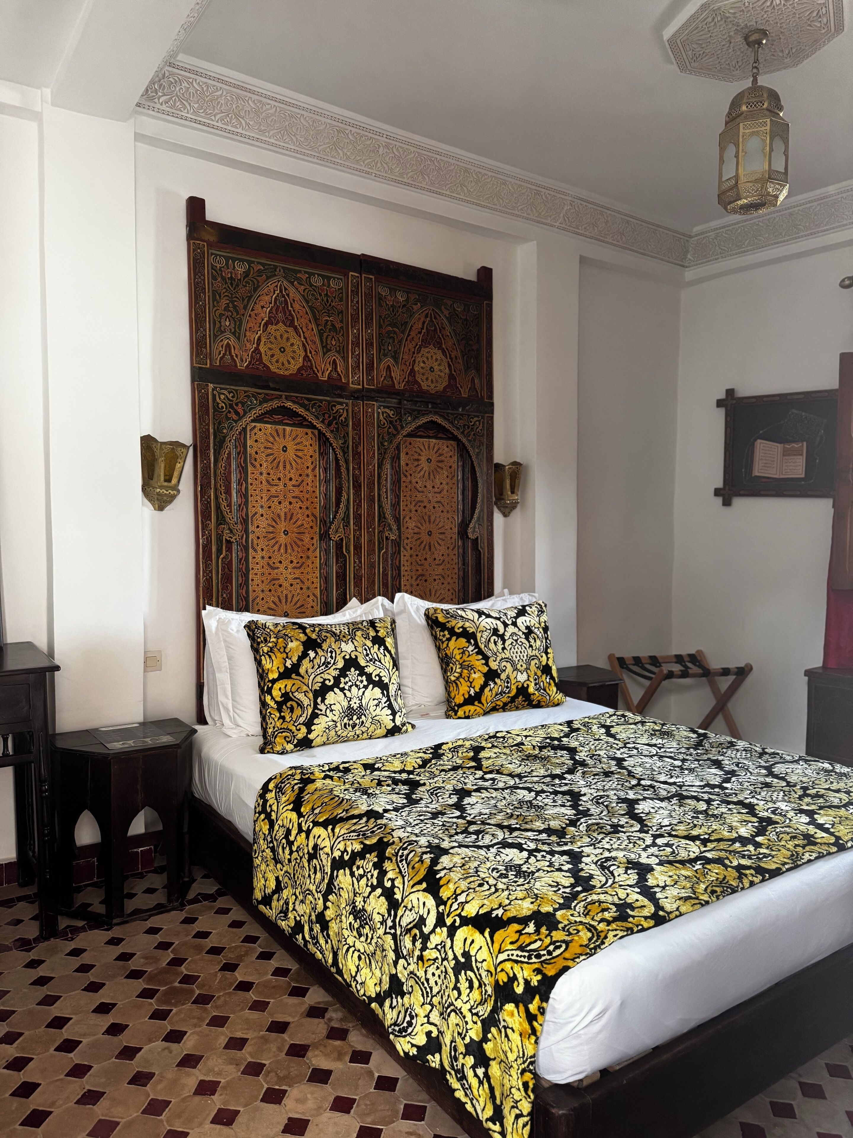 Quarto casal básico, 1 quarto, para não fumantes | Frigobar, cofres nos quartos, Wi-Fi de cortesia, roupa de cama