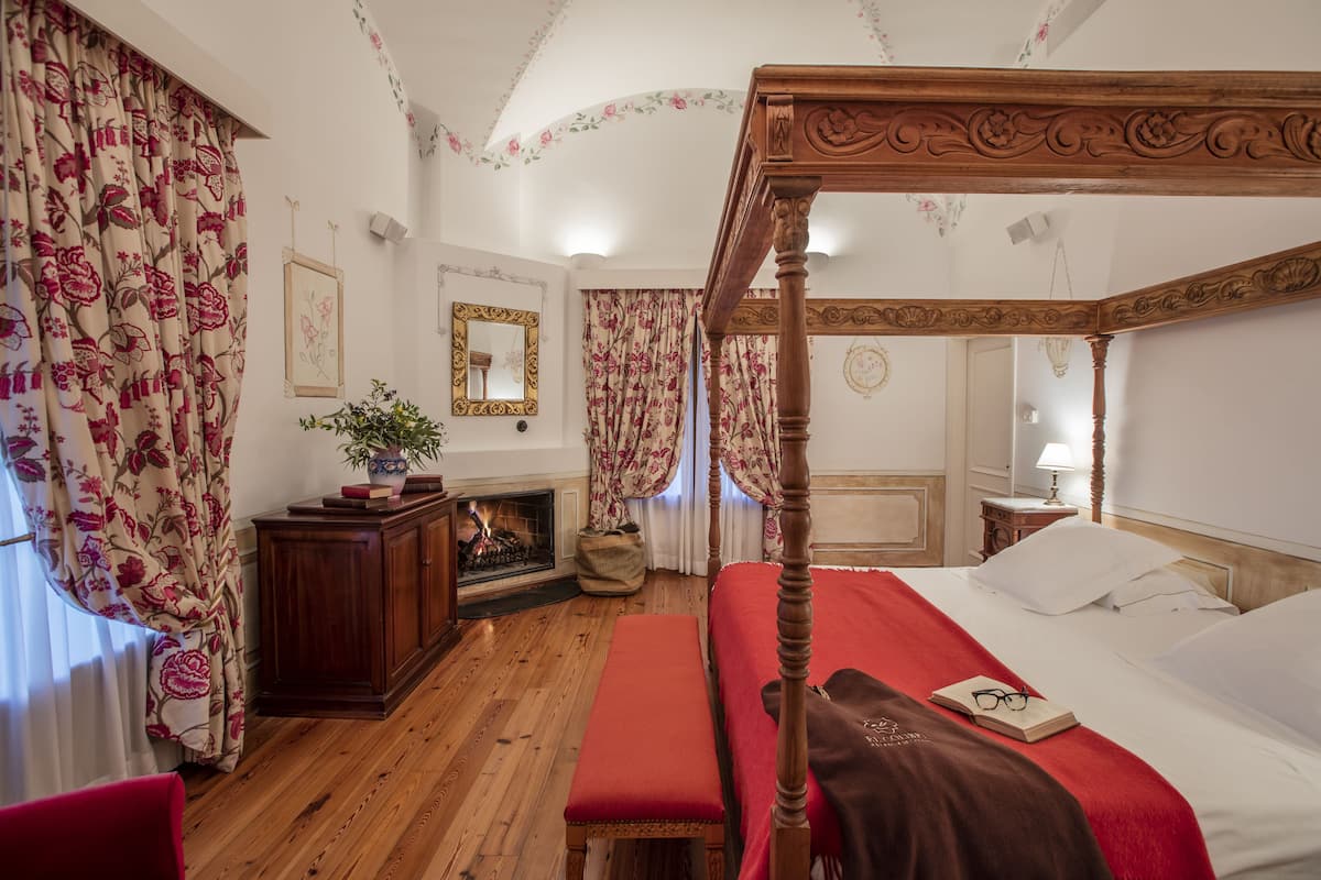 1 habitación, minibar, caja de seguridad en la habitación y escritorio