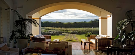 Terraço/pátio. Estancia El Colibri - Relais & Châteaux