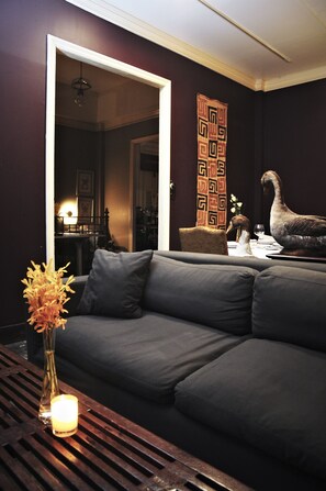 21-Zoll-Flachbildfernseher mit Kabelempfang, Fernseher