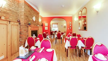 Daily English breakfast (GBP 7.50 per person)