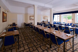 Breakfast area - Glendevon Hotel (Bournemouth)