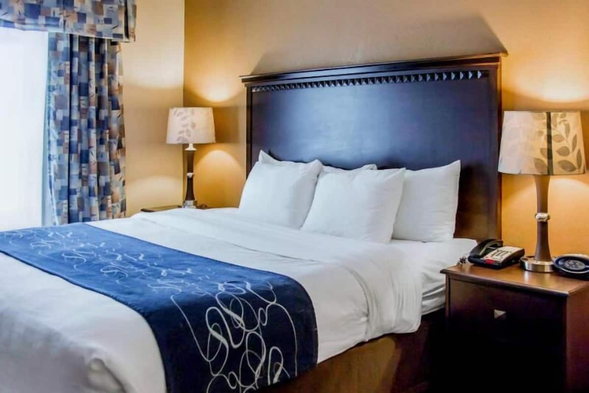 Premium bedding, pillowtop beds, in-room safe, desk