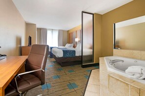 Hochwertige Bettwaren, Pillowtop-Betten, Zimmersafe, Schreibtisch