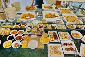 Ferdiglaget frokost er inkludert hver dag