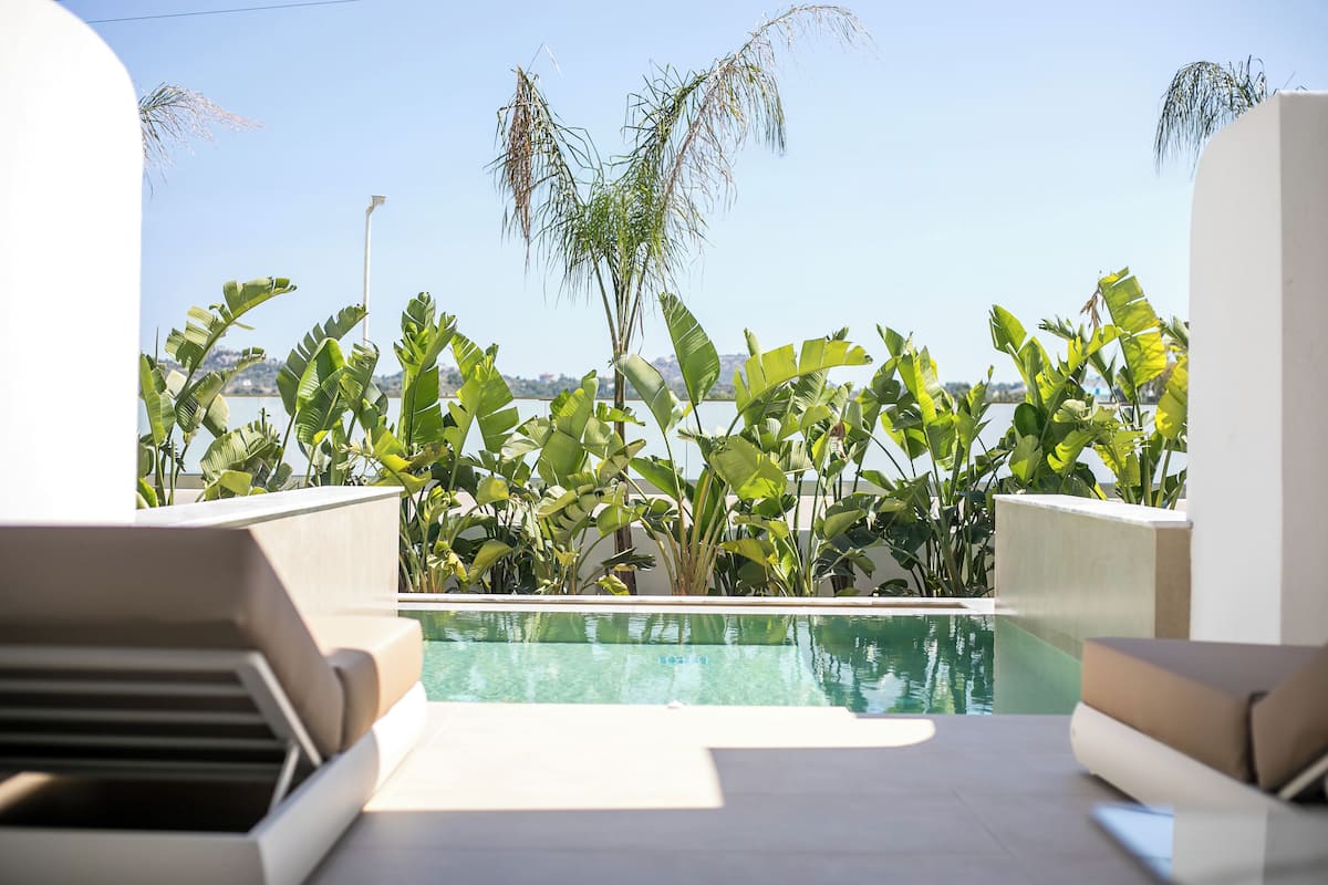 Suite junior, alberca privada, vista a la alberca | Alberca privada