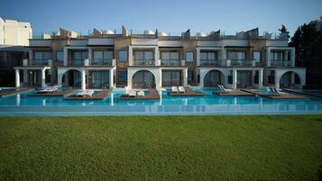 Grand Suite, Sea View (Beachfront Swim Up) | Private pool