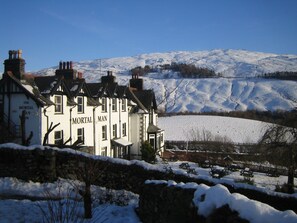 Exterior - The Mortal Man Inn (Windermere)