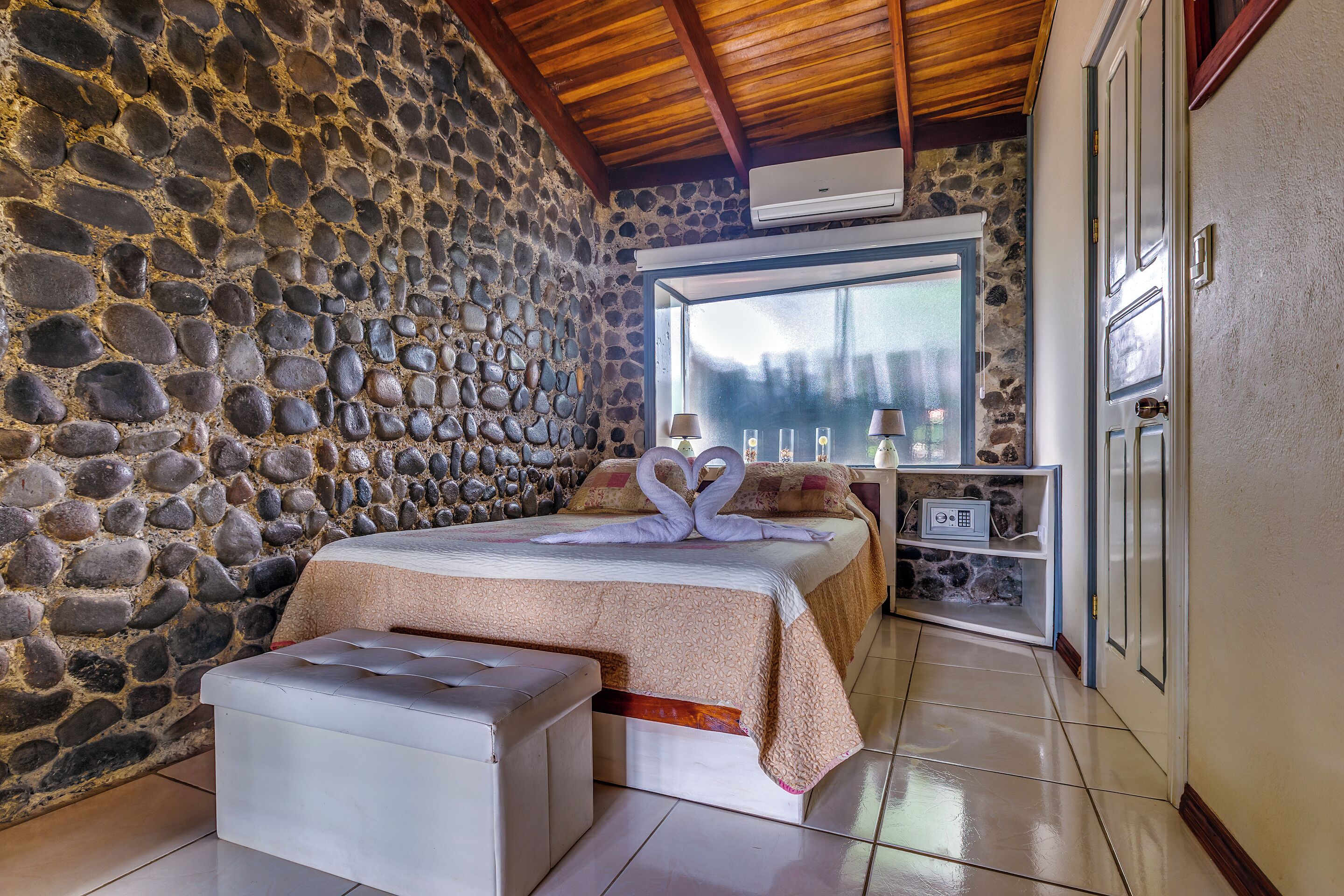 standard room with kitchen | 1 bedroom, premium bedding, in-room safe, individually furnished