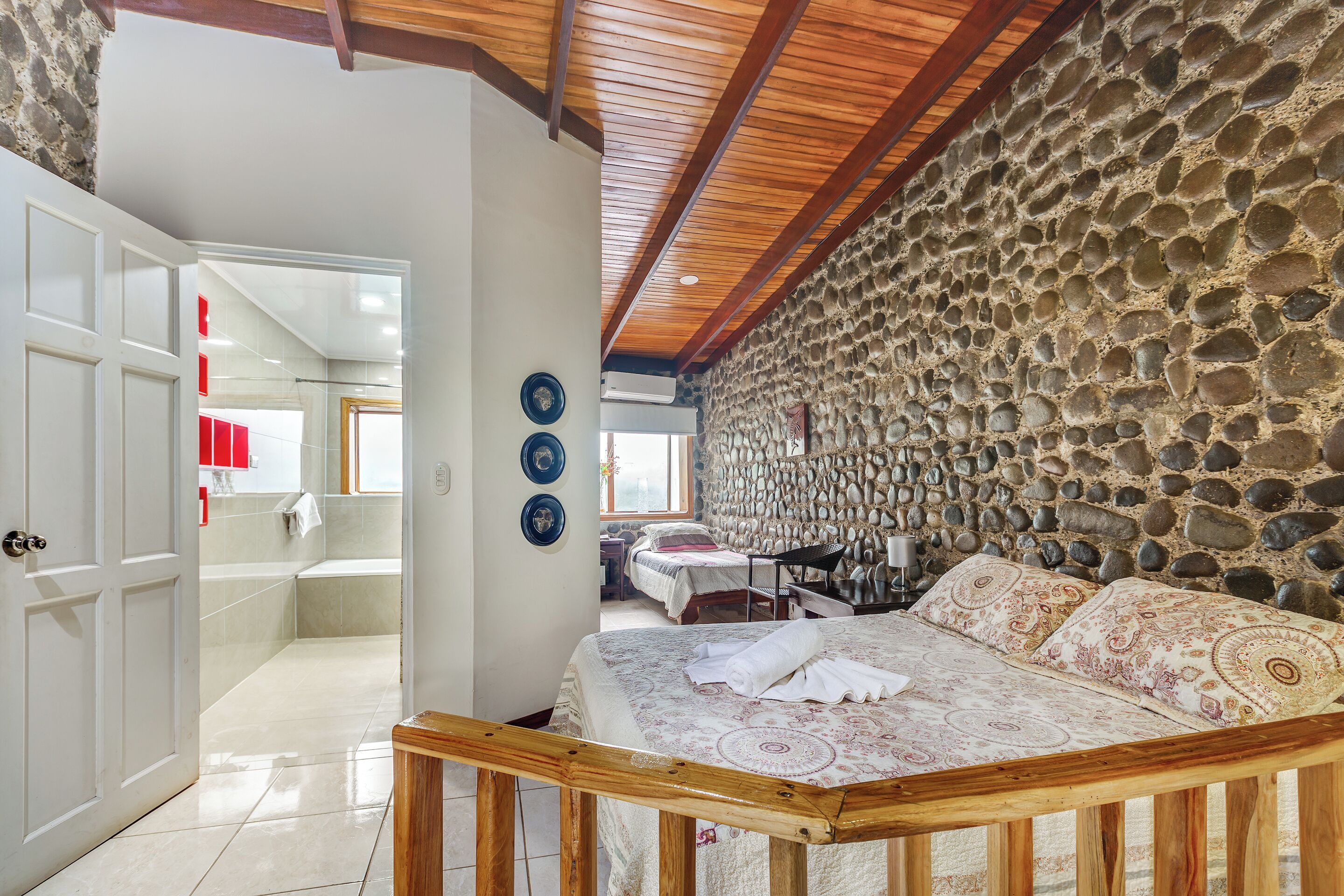 Standard Room with kitchen | Roupas de cama premium, cofres nos quartos, individualmente mobiliados