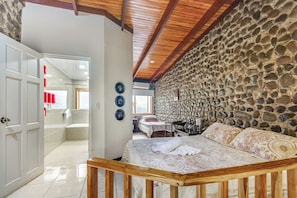 Standard Room with kitchen | Premium bedding, in-room safe, individually furnished, blackout drapes - Hotel Mar de Luz (Jacó)