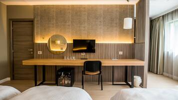 Family Room, Multiple Beds | In-room safe, desk, blackout drapes, soundproofing