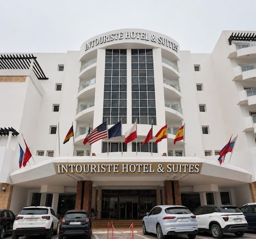Intouriste Hôtel & Suites