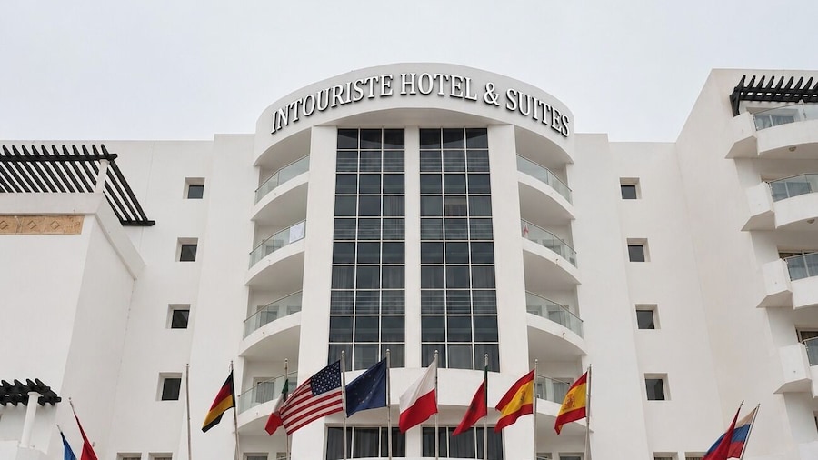 Intouriste Hôtel & Suites
