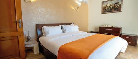 Deluxe Apartment | 1 bedroom, Egyptian cotton sheets, premium bedding, in-room safe