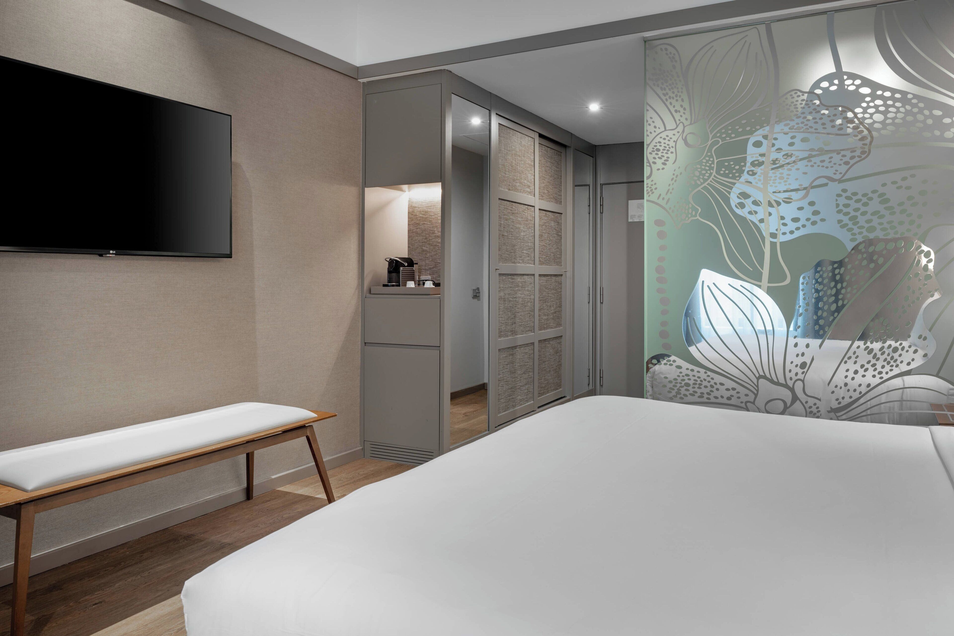 minibar, in-room safe, desk, free cots/infant beds