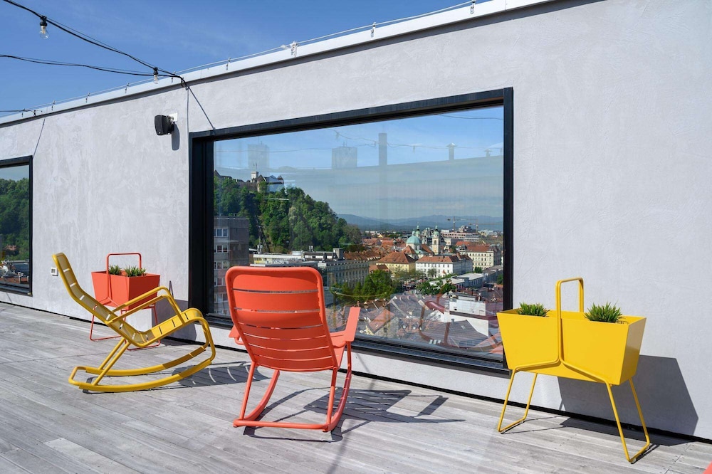 B&B Hotel Ljubljana Park by null