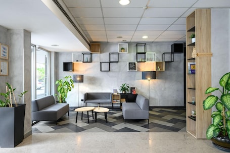 Lobby. B&B Hotel Ljubljana Park