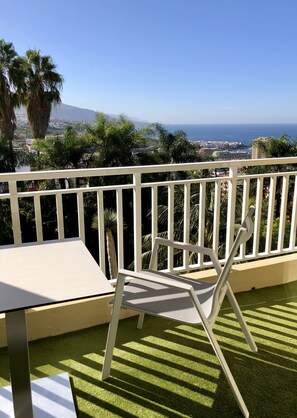 Twin Room, Mountain View (Teide side, 1 adult) | Beach/ocean view - Hotel Tigaiga (Puerto de la Cruz)