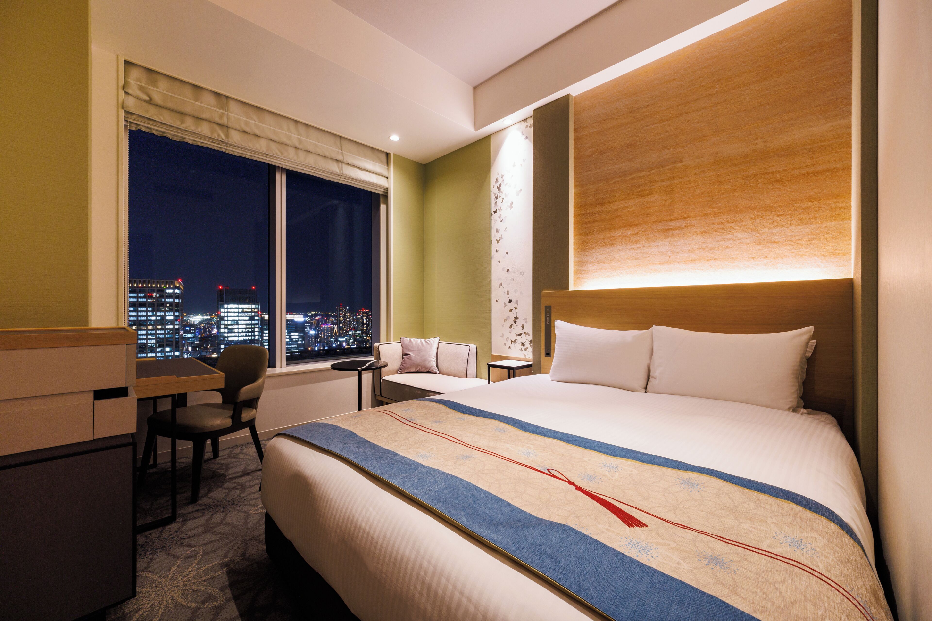 1 bedroom, premium bedding, in-room safe, desk