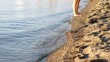 Beach nearby, beach bar