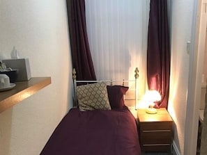 Room - Oasis (Blackpool)
