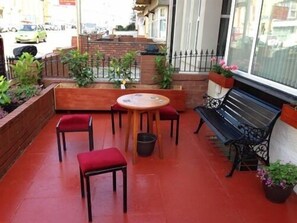 Exterior - Oasis (Blackpool)