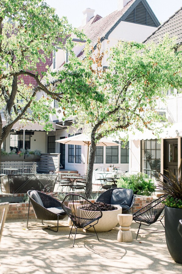 Garden - The Landsby (Solvang)