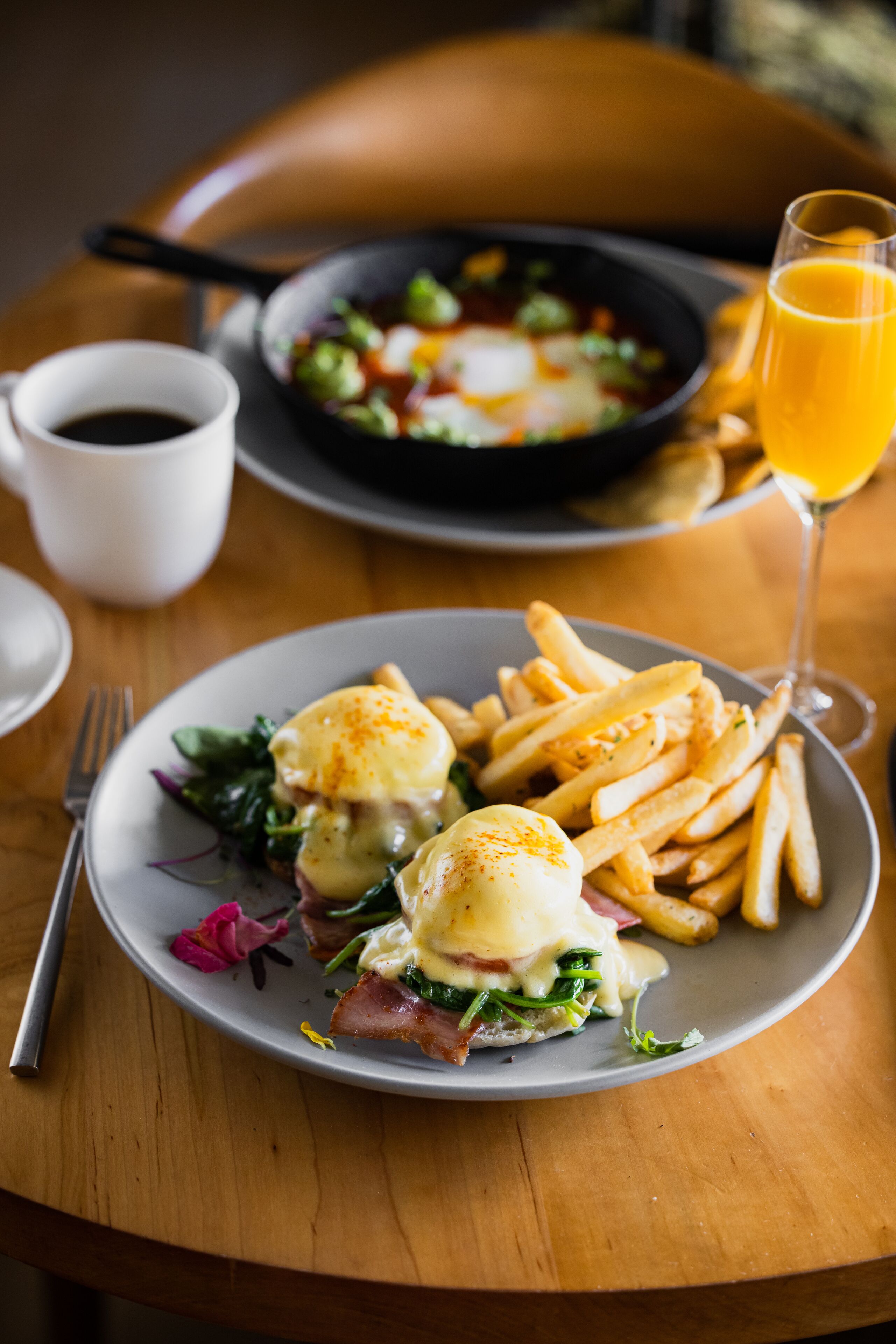 daily cooked-to-order breakfast for a fee