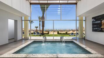 Sauna, baño turco, baño turco/hammam, salas de tratamientos o masajes