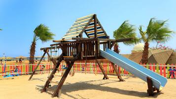 LekomrÄde för barn utomhus