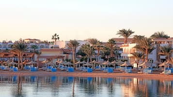 Private beach, sun-loungers, beach umbrellas, beach towels