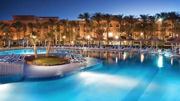 Outdoor pool, pool umbrellas, sun loungers