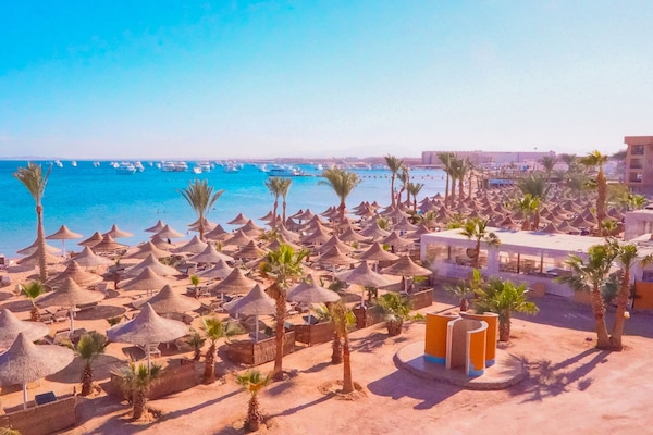 Private beach, sun loungers, beach umbrellas, beach towels