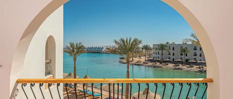 Articles gratuits dans le mini-bar, coffres-forts dans les chambres