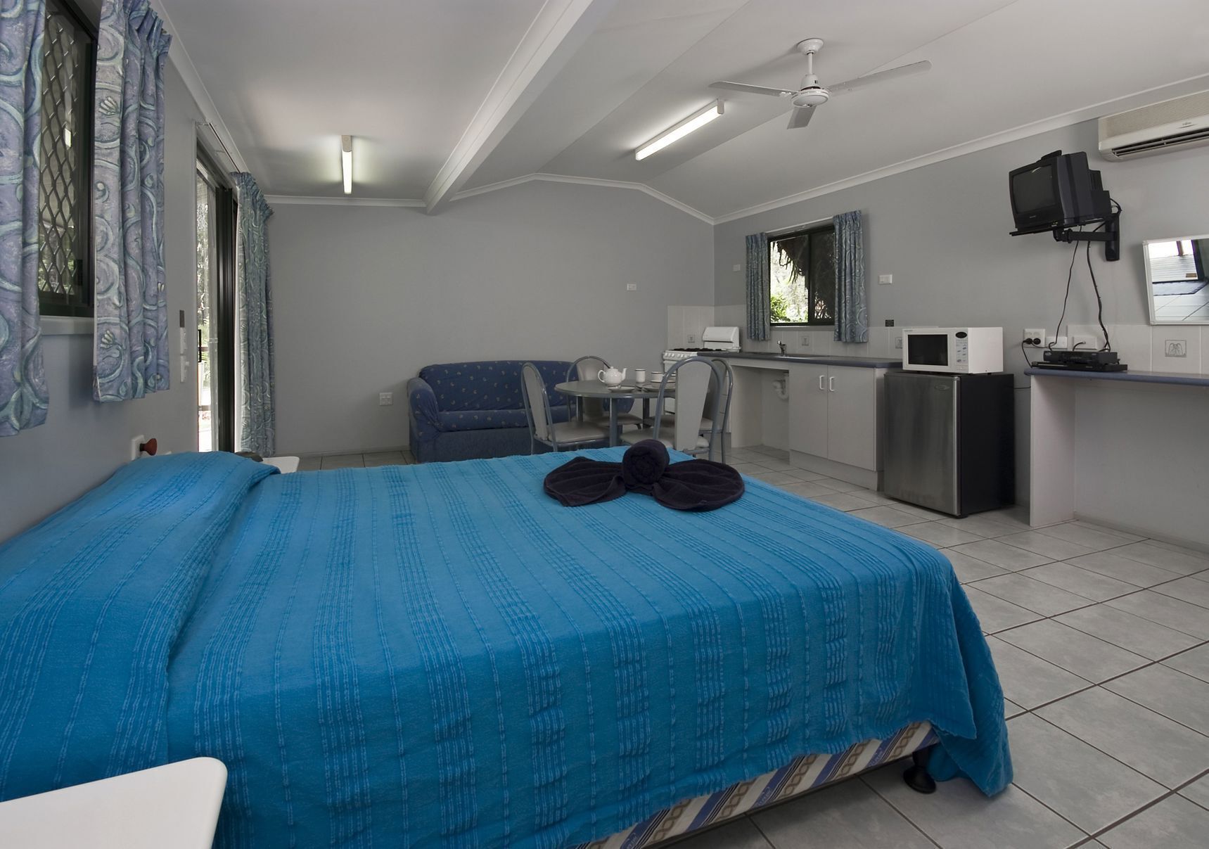 Ferros/tábuas de passar roupa, roupa de cama