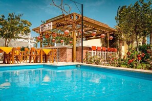 3 outdoor pools, pool umbrellas, sun loungers - JAZ Royal Palmariva (Makadi Bay)