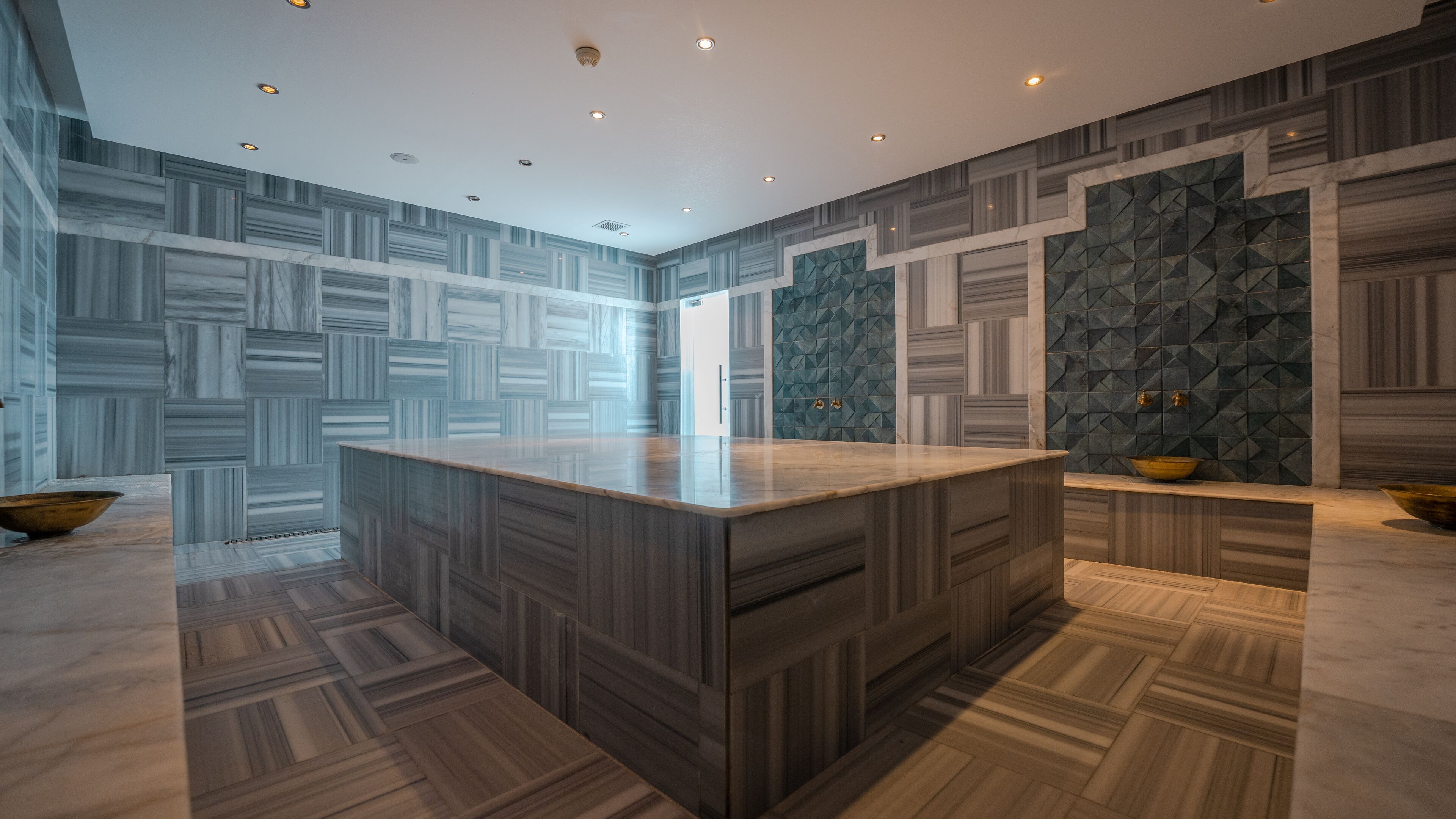 sauna, hot tub, steam room, turkish bath/hammam, body scrubs