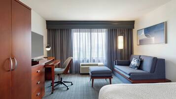 1 bedroom, premium bedding, in-room safe, desk