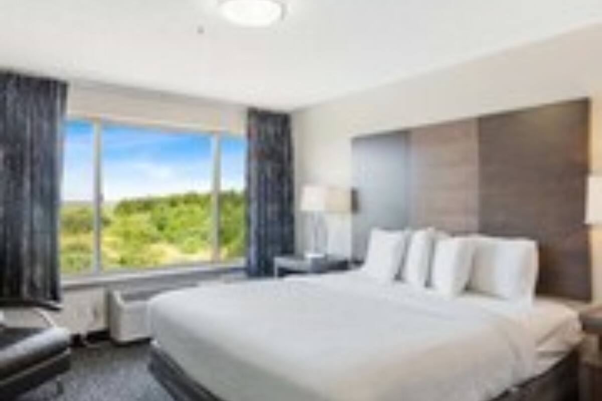 suite, 2 bedrooms, 2 bathrooms, ocean view | view from room