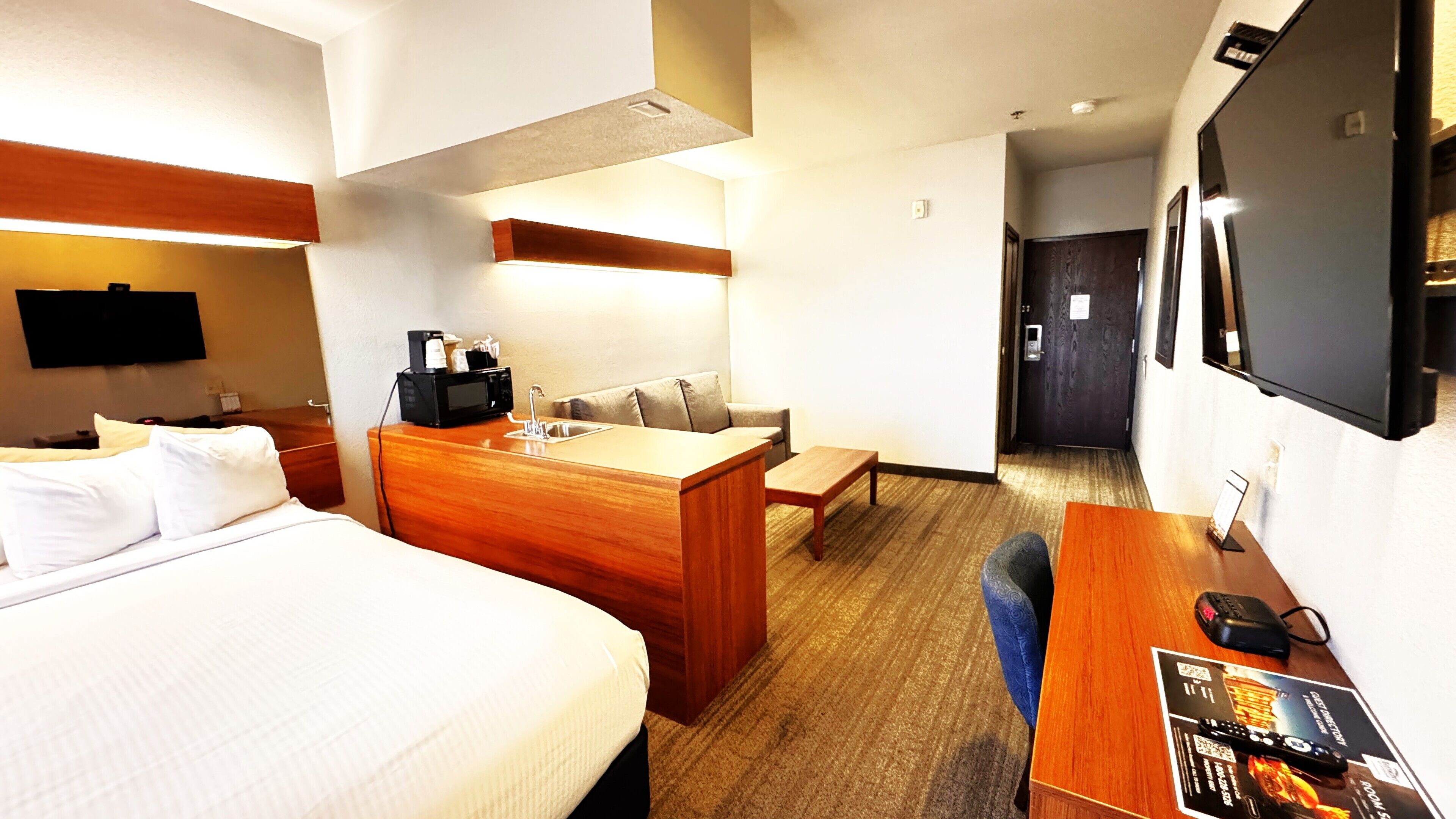 Studiosuite, 1 King-Bett, Nichtraucher | Pillowtop-Betten, Schreibtisch, Bügeleisen/Bügelbrett, kostenloses WLAN