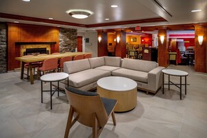 Se sirven desayunos y cenas, cocina americana