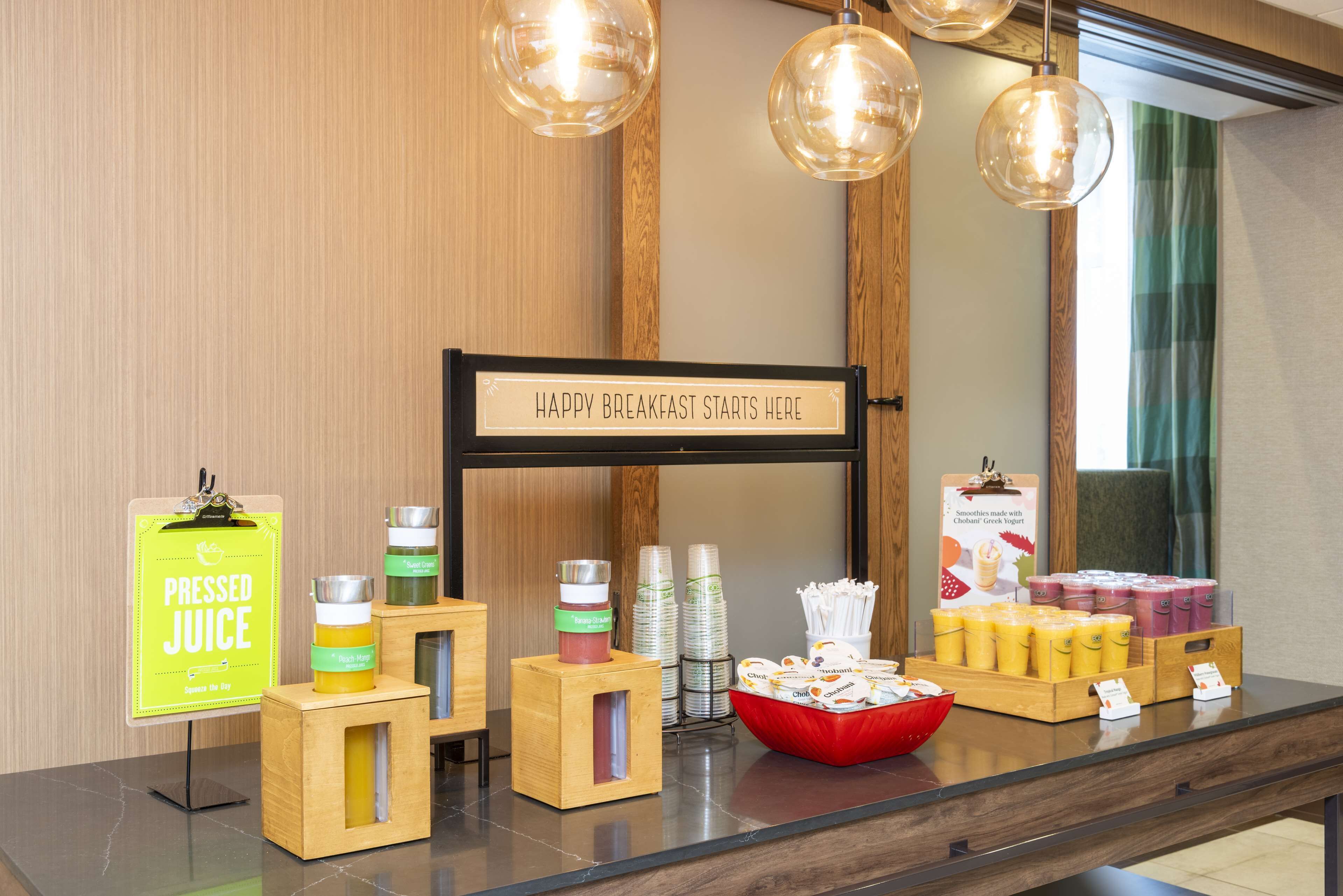 free daily continental breakfast