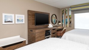 In-room safe, desk, soundproofing, iron/ironing board - Hampton Inn & Suites Fort Myers - Colonial Blvd (Fort Myers)