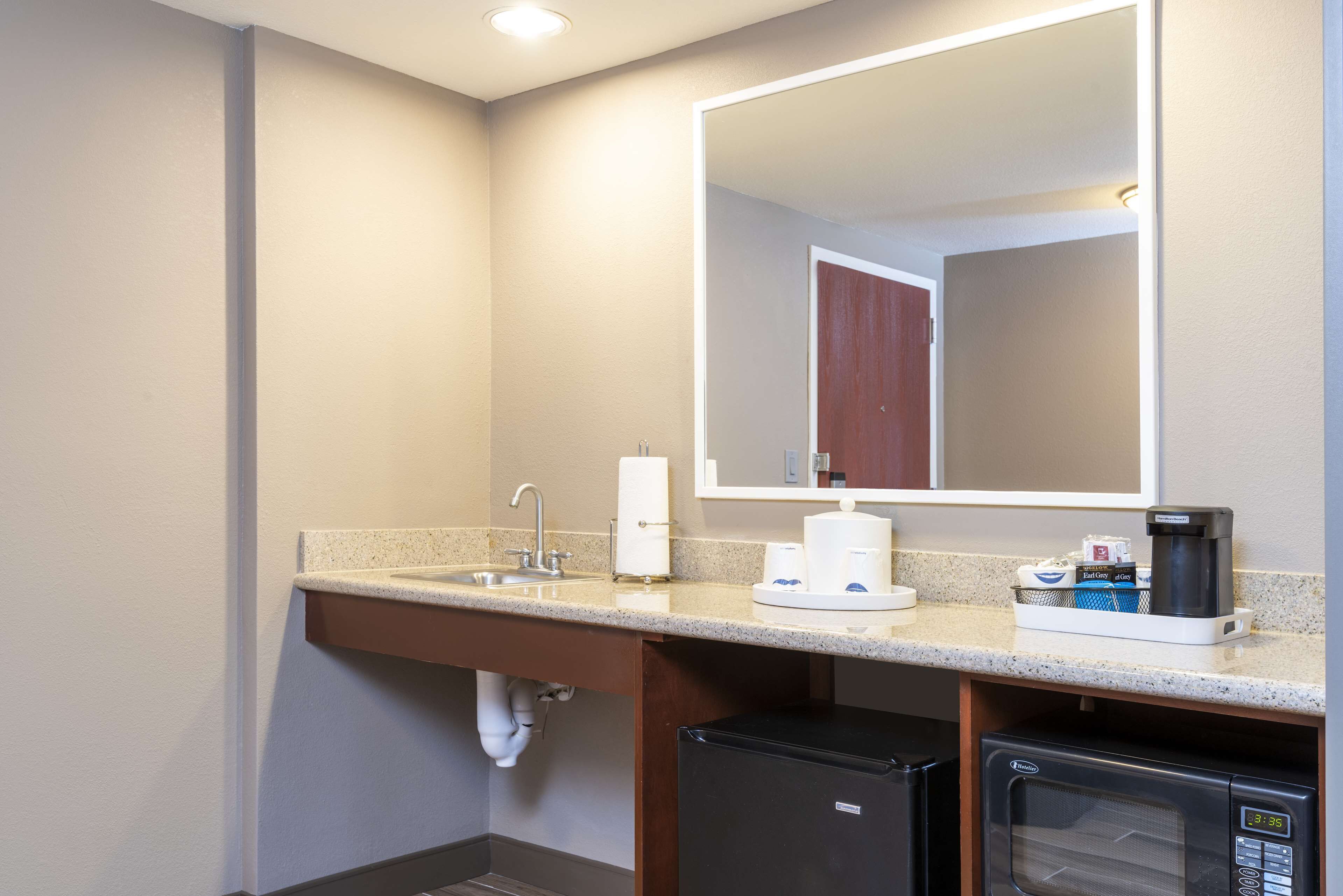 in-room safe, desk, soundproofing, iron/ironing board