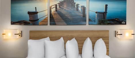 Iron/ironing board, free WiFi, bed sheets