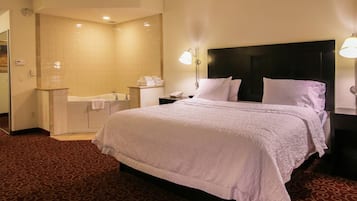Studio, 1 King Bed, Non Smoking | Desk, laptop workspace, iron/ironing board, free cribs/infant beds